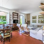 Rotonda By Interhome Apartmán *